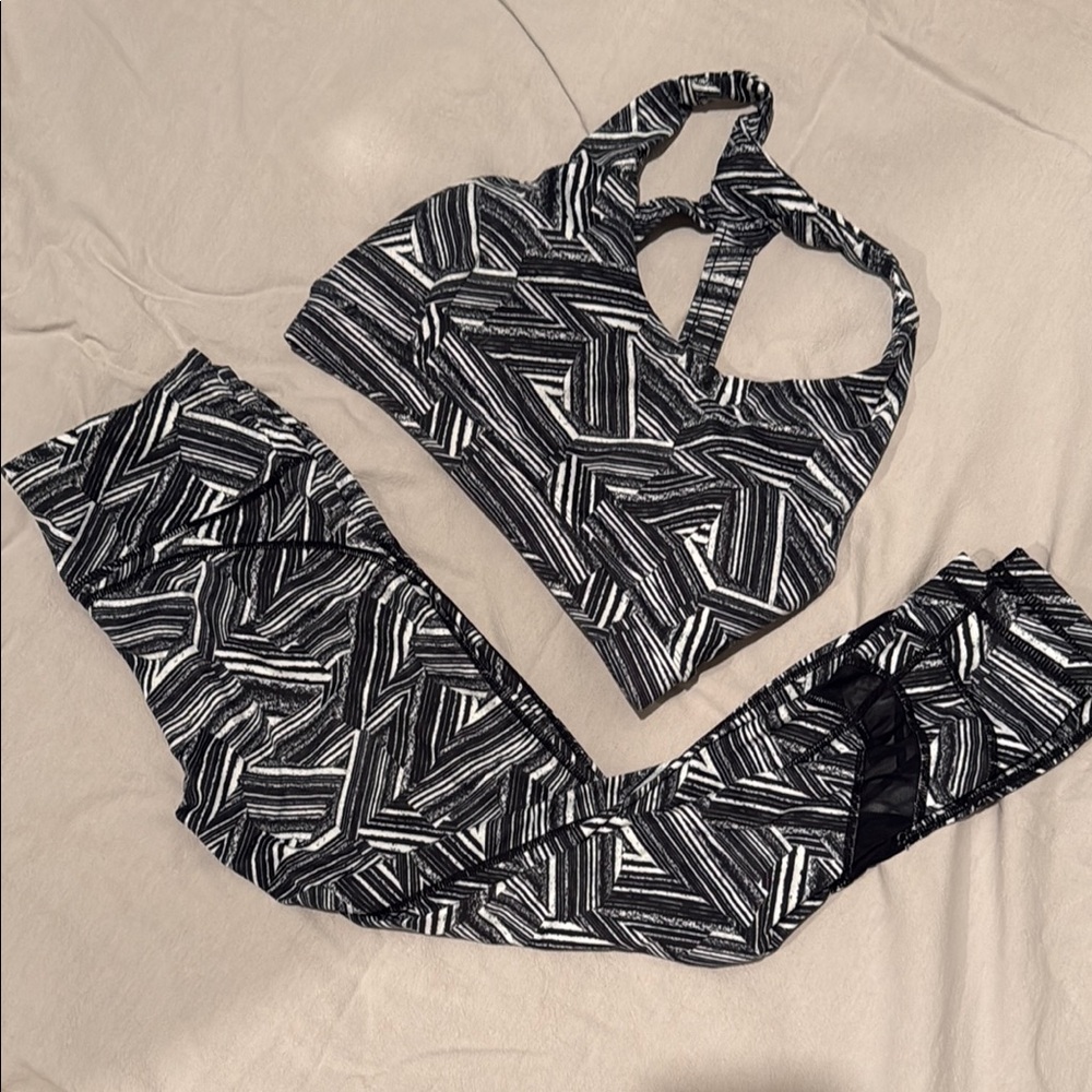 Zakti Black & White Pattern Active Wear Set